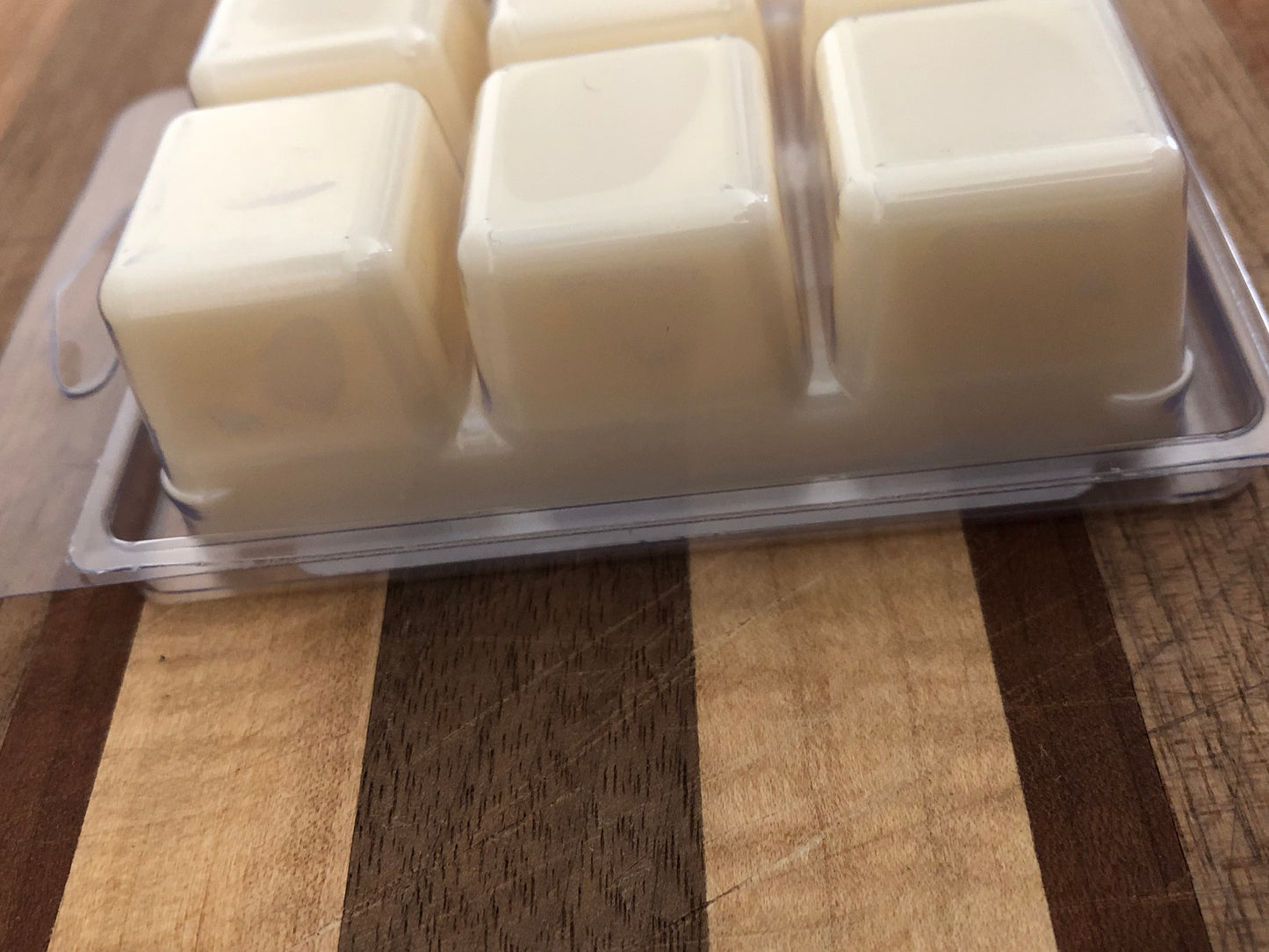 Handcrafted Apple Bourbon Natural Soy Wax Melts